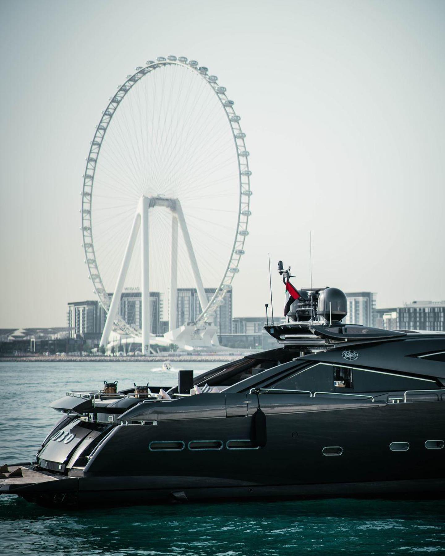 95 FT Sunseeker Black Predator